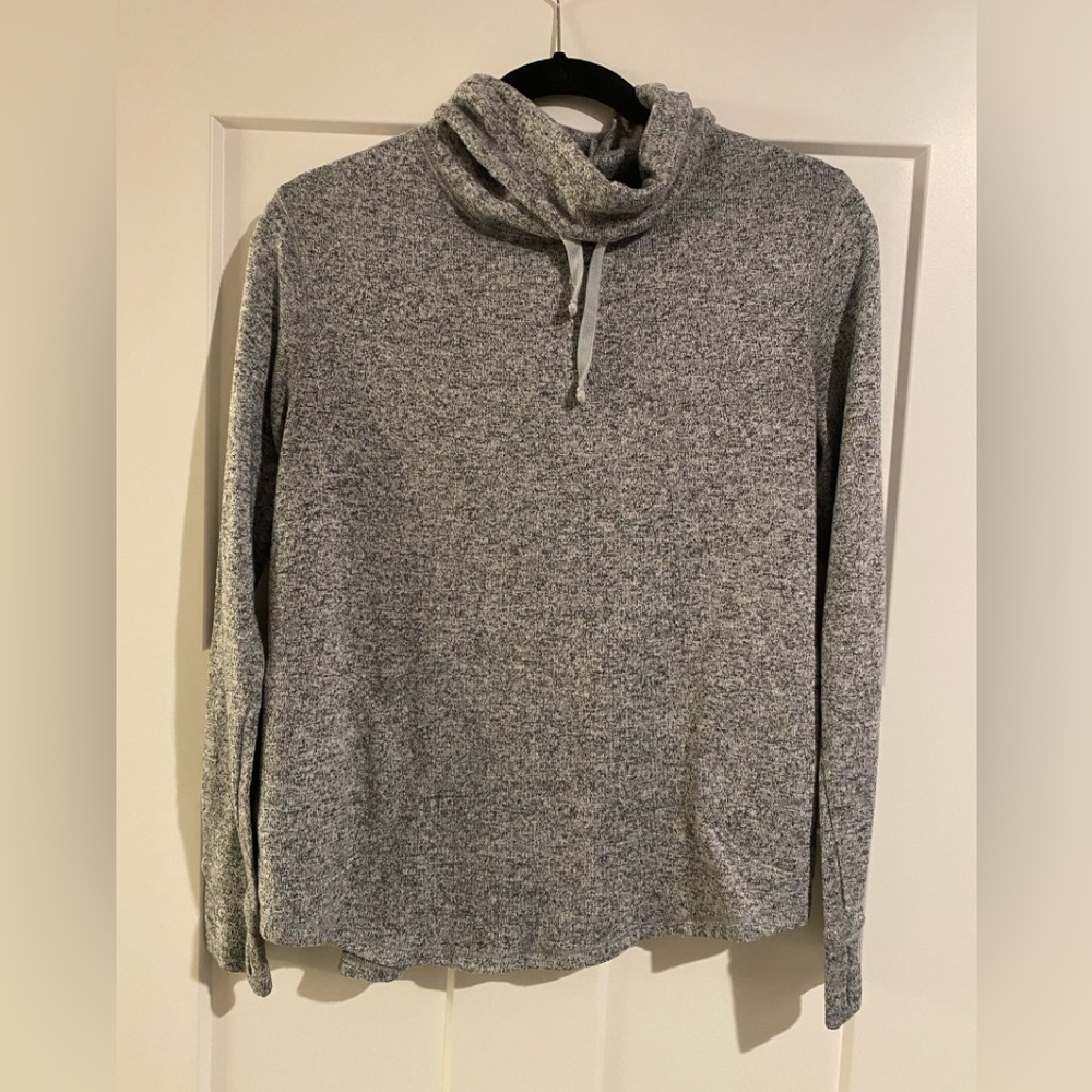 Old Navy Gray Cowl Neck Sweater with Relaxed Fit